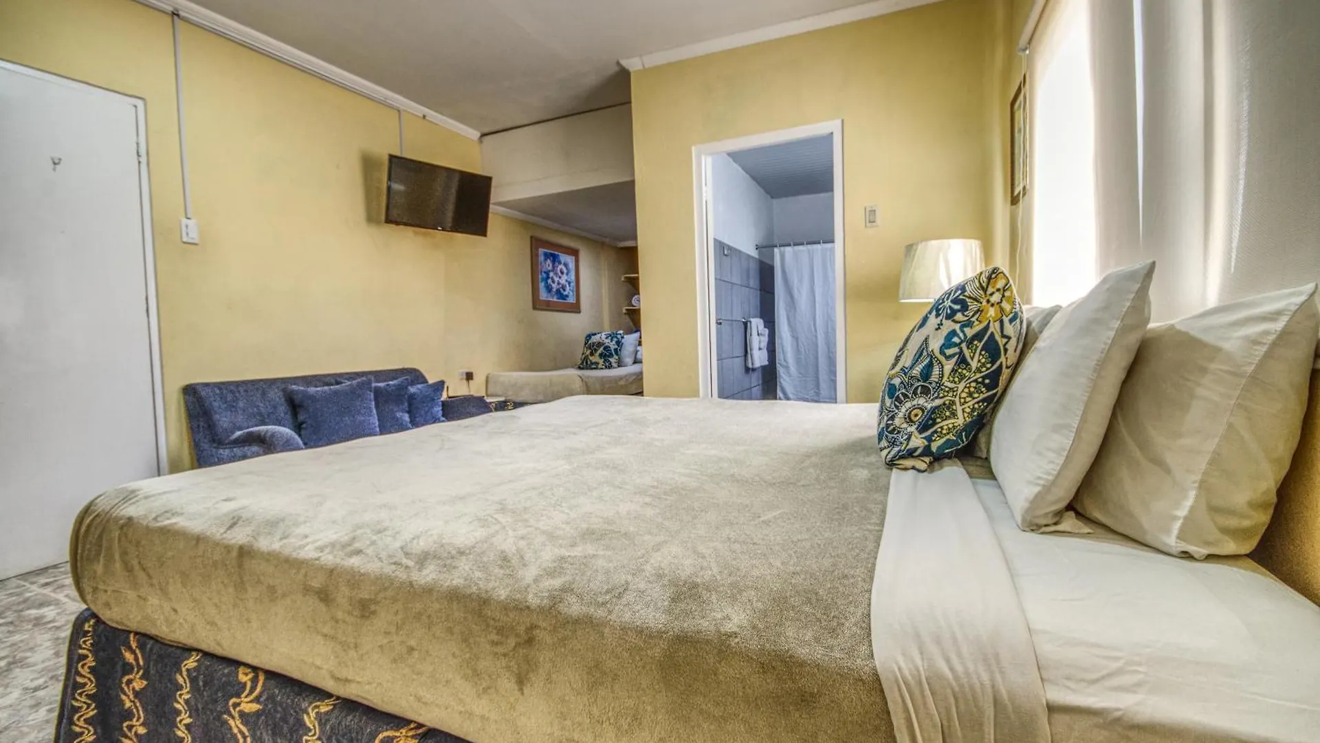 Hotel Palm Beach Retreat